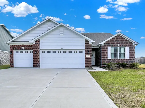 1347 Shaw Ln, Shelbyville, IN 46176