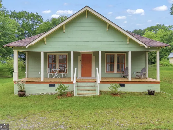 192 S Pine St, Toccoa, GA 30577