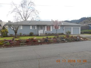 827 W Indianola St, Roseburg, OR 97471