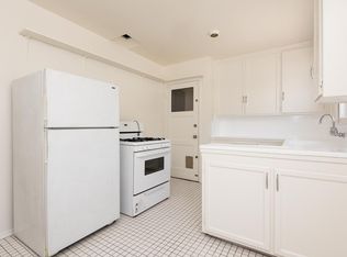 11103 Camarillo St, North Hollywood, CA 91602
