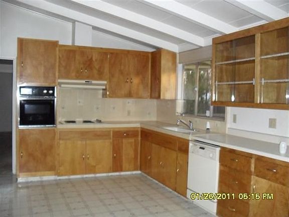 3rd image of 3756 Laddell Ave