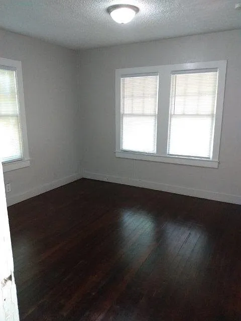 2 bed, 828 sqft, $985 — Photo 3
