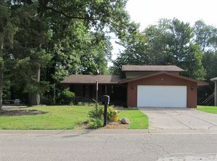 7625 Ravenswood Dr, Portage, MI 49024