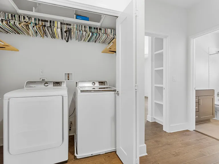 2101 Montopolis Dr #11 — Photo 32
