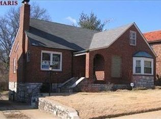 7242 Canterbury Dr, Saint Louis, MO 63121