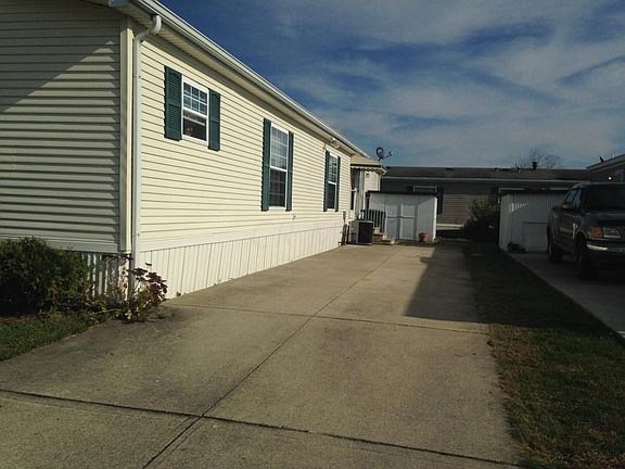 3rd image of 1834 Geneva Hills Dr