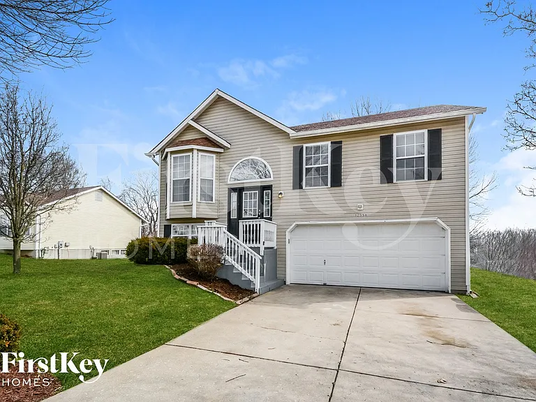 12558 Evening Shade Dr — Photo 2
