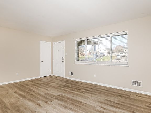 5th image of 6543 Margaret Ct