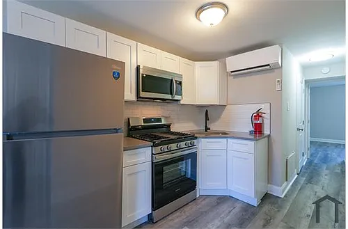 1335 S 8th St Photo 1