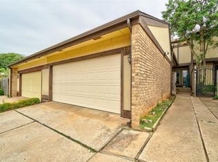 1905 Three Stars Rd, Edmond, OK 73034