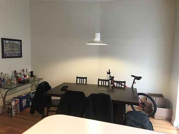 4th image of 1149 W Wrightwood Ave APT 3E