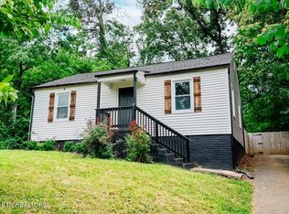 2512 Greenfield Ln, Knoxville, TN 37917