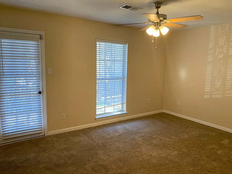 2676 Central Ter — Photo 11