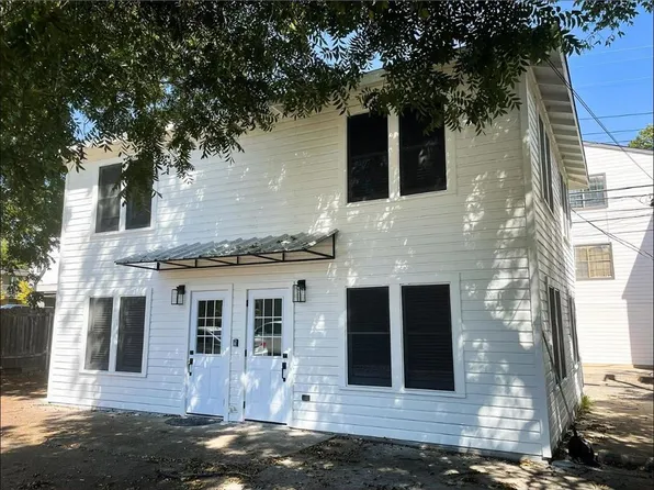 110 E 30th St APT D, Austin, TX 78705