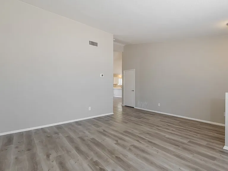 9647 E Banbridge St — Photo 5