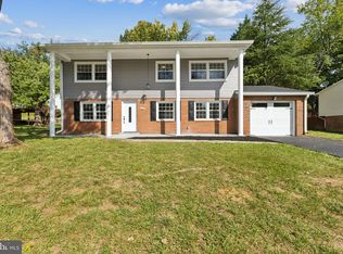 13318 Kurtz Rd, Woodbridge, VA 22193