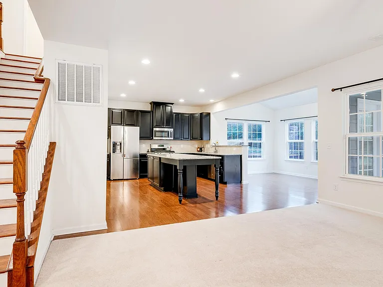 2074 Morton Dr — Photo 20