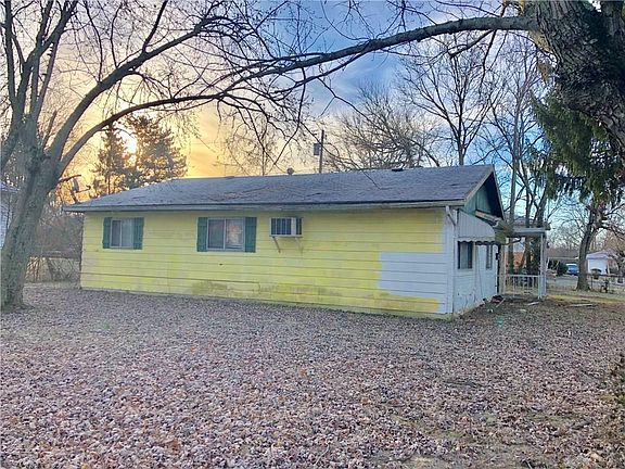 2nd image of 4932 Tenshaw Dr