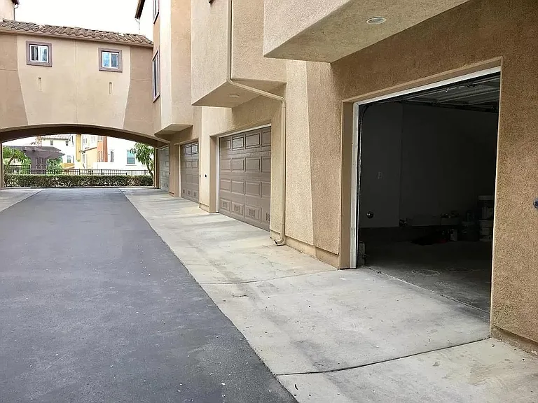 516 Almond Rd — Photo 14