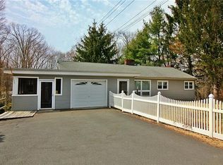 7 North Dr, Carmel, NY 10512