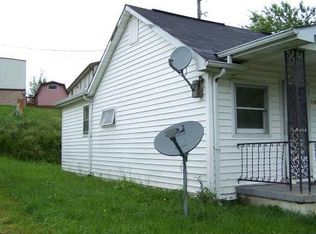 113 Maple St, Tazewell, VA 24651