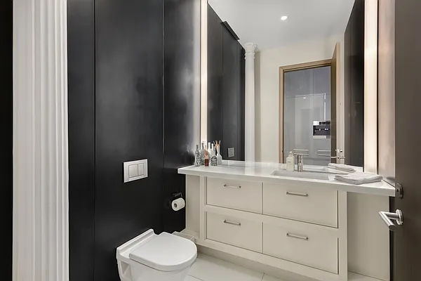 Sold by Douglas Elliman | media 26