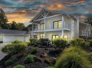 1524 Chablis Rd, Healdsburg, CA 95448