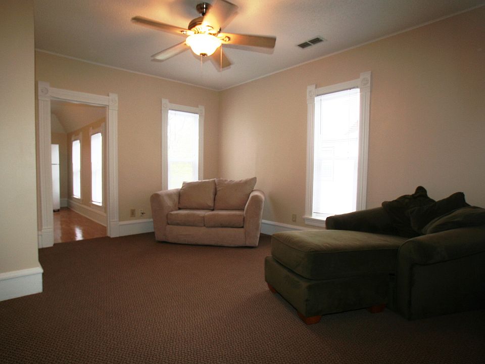 1st image of 2925 Harriet Ave #2