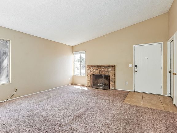 5th image of 216 Willow St