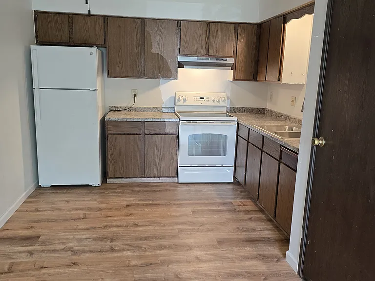 1744 S 116th St #3 — Photo 5