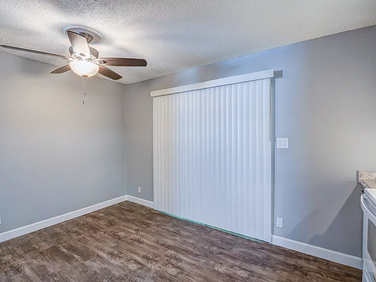 Juniper Garden Apartments — Photo 6