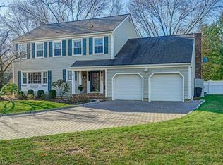 7 Lindsay Ct, Chatham, NJ 07928