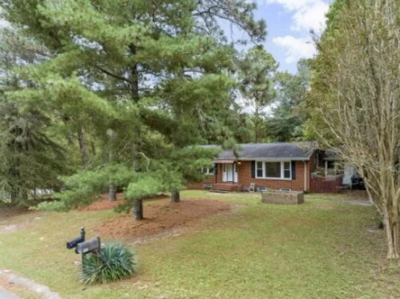 3 bed, 2.0 bath, $2,000 — Photo 2