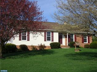 12 Berkley Dr, Downingtown, PA 19335