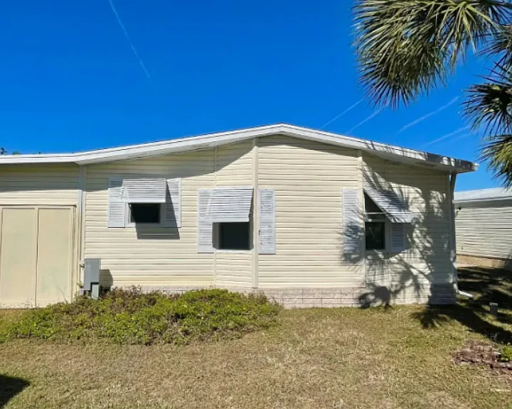 6812 Coconut Grove Cir — Photo 10