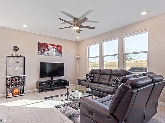 3rd image of 4756 Honey Topaz Ave