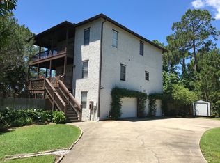 106 S Oak Ridge Dr, Brunswick, GA 31525