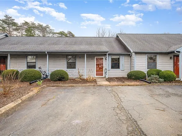 1620 Windsong Ct, Winston Salem, NC 27127