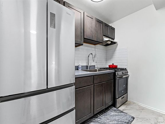 5th image of 2830 Briggs Avenue #4C
