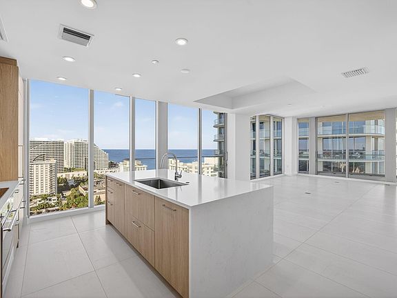4th image of 153 N Seabreeze #1805-S