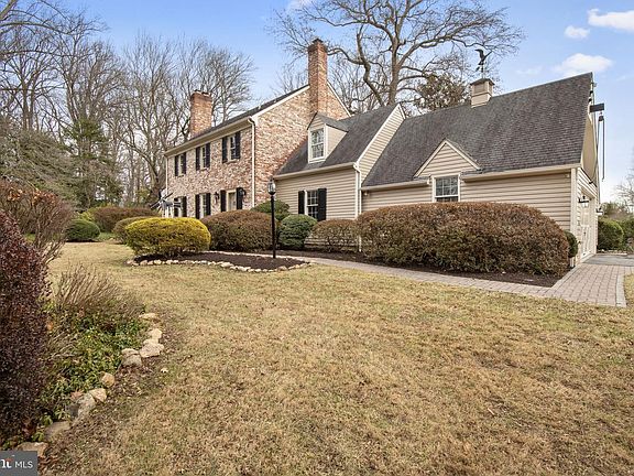 2nd image of 13001 Dulaney Valley Rd