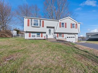 80 Sunrise Hl, Meriden, CT 06451