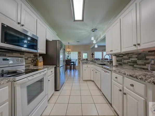 2807 Bethany Ln, Texarkana, TX 75503