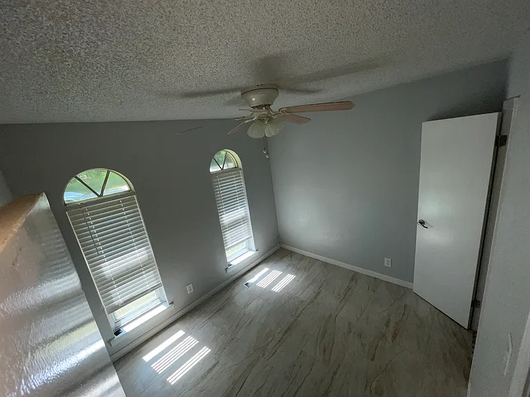 1217 Bland Ave — Photo 9