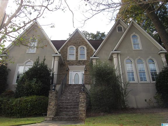 2nd image of 5011 Lake Crest Cir