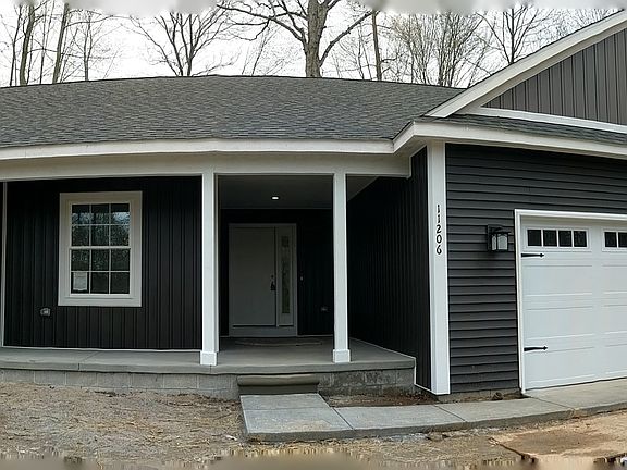 2nd image of 11206 Hillman