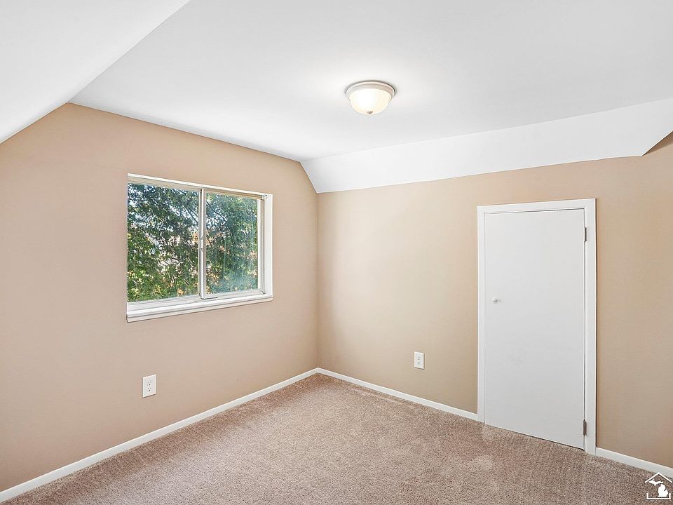 1265 Elm St, photo 25