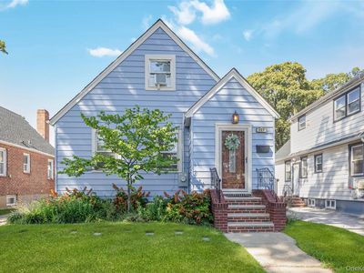 137 Beech Street, Valley Stream, NY, 11580