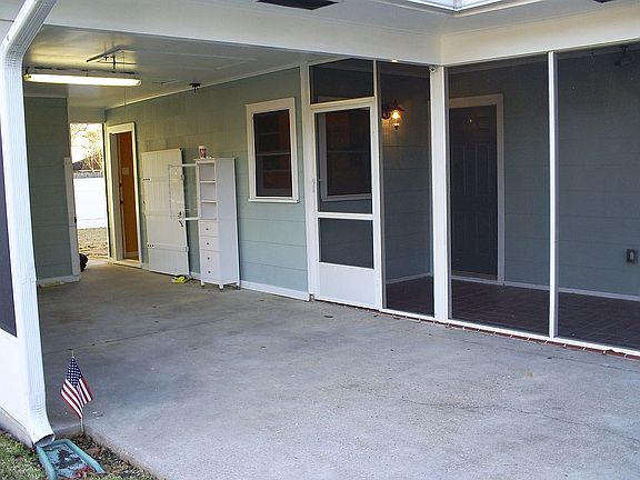 4th image of 401 Willard Ave