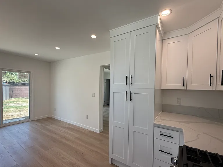 9555 La Villa St — Photo 6
